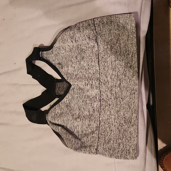 Victoria's Secret Pink Sport Bra's, three of them together, all size medium - Picture 8 of 11